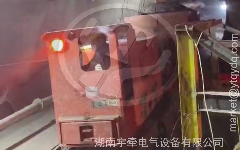 5噸蓄電池工礦電機(jī)車現(xiàn)場(chǎng)視頻.jpg